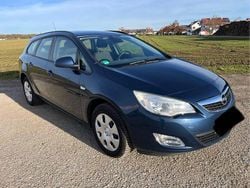 Blau Gebraucht 2012 Opel Astra Kombi | 5.900 € (Guter Preis)