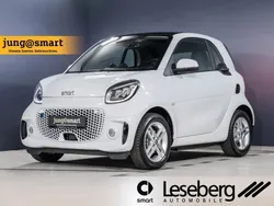 Bodypanels in white Gebraucht 2021 Smart ForTwo Electric Drive Passion Coupé | 13.450 € (Fairer Preis)