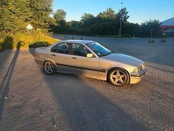 Silber Gebraucht 1995 BMW 328 Limousine | 5.299 €
