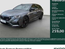Grau Gebraucht 2022 Skoda Octavia RS Kombi | 27.463 € (Fairer Preis)