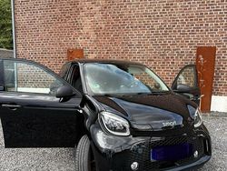 Schwarz Gebraucht 2020 Smart ForFour Electric Drive Passion Exclusive Kleinwagen | 9.800 € (Fairer Preis)