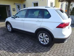 Weiß Gebraucht 2021 VW Tiguan Comfortline SUV | 24.000 € (Guter Preis)