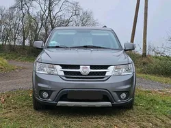 Grau Gebraucht 2012 Fiat Freemont SUV | 8.000 € (Fairer Preis)
