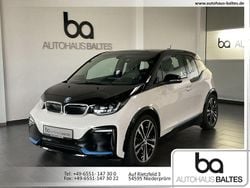 Capparisweiß akzent iblau Gebraucht 2022 BMW i3 Comfort Edition Kleinwagen | 21.850 € (Fairer Preis)