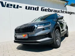 Grau Neu 2025 Skoda Karoq Tour SUV | 34.990 € (Fairer Preis)