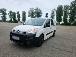 Weiß Gebraucht 2015 Citroën Berlingo Van / Kleinbus | 7.500 € (Etwas zu teuer)