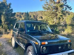Grün Gebraucht 2015 Lada Taiga SUV | 9.000 € (Fairer Preis)