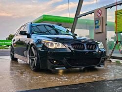 Schwarz Gebraucht 2005 BMW 545 M Sport Kombi | 8.500 € (Superpreis)