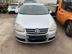 Silber Gebraucht 2005 VW Jetta Comfortline Limousine | 1.800 € (Superpreis)