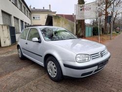 Silber Gebraucht 1999 VW Golf Limousine | 4.950 €
