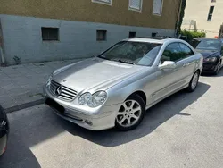 Silber Gebraucht 2004 Mercedes CLK240 Elegance Coupé | 4.100 € (Superpreis)