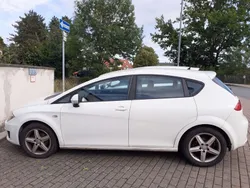 Weiß Gebraucht 2011 Seat Leon Style Limousine | 4.650 € (Fairer Preis)