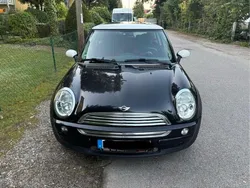 Schwarz Gebraucht 2002 Mini Cooper Kleinwagen | 2.500 € (Fairer Preis)