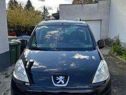 Schwarz Gebraucht 2012 Peugeot Partner Tepee Premium Van / Kleinbus | 5.500 € (Fairer Preis)