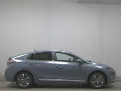 Grau Gebraucht 2021 Hyundai Ioniq Style Limousine | 14.480 € (Guter Preis)