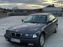 Grau Gebraucht 1997 BMW 318 Coupé | 6.000 €