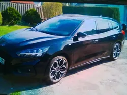 Schwarz Gebraucht 2019 Ford Focus ST-Line Kombi | 12.900 € (Guter Preis)