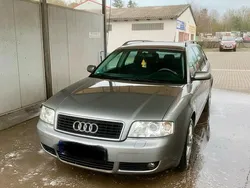 Silber Gebraucht 2002 Audi A6 Kombi | 2.000 € (Etwas zu teuer)