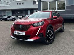 Lackierung elixierrot/typ Gebraucht 2021 Peugeot e-2008 Allure SUV | 18.190 € (Fairer Preis)