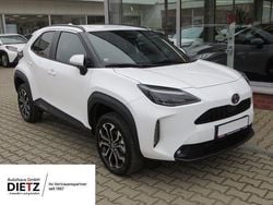 Schneeweiß Gebraucht 2024 Toyota Yaris Cross Team SUV | 26.880 € (Guter Preis)