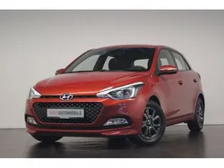 Rot Gebraucht 2018 Hyundai i20 YES! Kleinwagen | 8.700 € (Fairer Preis)
