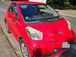 Rot Gebraucht 2009 Toyota iQ Kleinwagen | 3.500 € (Fairer Preis)