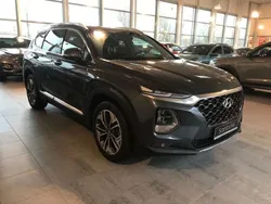 Grau Gebraucht 2019 Hyundai Santa Fe Premium SUV | 32.500 €