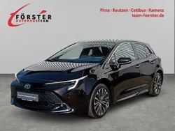 Braun Gebraucht 2023 Toyota Corolla Team Limousine | 26.980 € (Etwas zu teuer)