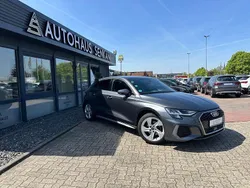 Grau Gebraucht 2024 Audi A3 Sportback S-Line Limousine | 21.990 € (Superpreis)