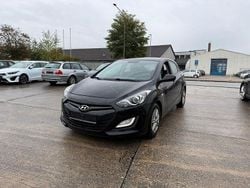 Schwarz Gebraucht 2014 Hyundai i30 Edition Limousine | 5.490 € (Guter Preis)