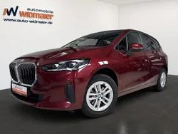Rot Gebraucht 2023 BMW 218 Active Tourer Van / Kleinbus | 23.990 € (Fairer Preis)