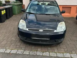 Schwarz Gebraucht 2004 Ford Fiesta Kleinwagen | 700 € (Superpreis)