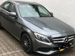 Grau Gebraucht 2017 Mercedes C250 Limousine | 21.600 € (Fairer Preis)