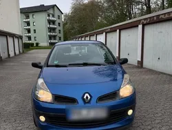 Blau Gebraucht 2007 Renault Clio II Limousine | 1.950 € (Etwas zu teuer)