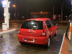 Rot Gebraucht 2007 Renault Clio II Campus Kleinwagen | 1.600 €