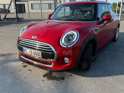 Rot Gebraucht 2014 Mini ONE Kleinwagen | 9.999 € (Etwas zu teuer)