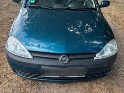 Grün Gebraucht 2000 Opel Corsa Kleinwagen | 1.250 € (Etwas zu teuer)