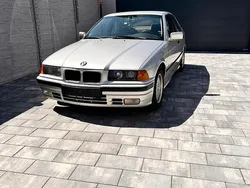 Silber Gebraucht 1991 BMW 325 Limousine | 8.699 €