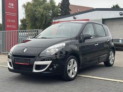 Schwarz Gebraucht 2011 Renault Scénic III Dynamique Limousine | 5.990 € (Fairer Preis)