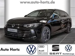 Grenadillschwarz Neu 2024 VW Passat Elegance Kombi | 48.750 € (Etwas zu teuer)