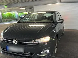 Grau Gebraucht 2020 VW Polo Comfortline Kleinwagen | 20.000 € (Etwas zu teuer)