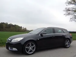 Schwarz Gebraucht 2010 Opel Insignia Edition Kombi | 3.495 € (Guter Preis)
