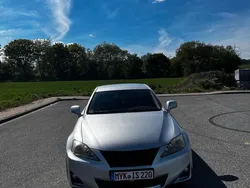 Lexus IS220d
