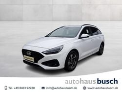 Weiß Neu 2025 Hyundai i30 Limousine | 21.690 € (Guter Preis)