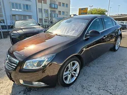 Braun Gebraucht 2011 Opel Insignia Innovation Limousine | 5.990 € (Etwas zu teuer)