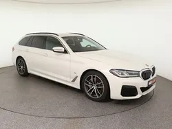 Weiß Gebraucht 2023 BMW 540 M Sport Kombi | 46.950 € (Superpreis)