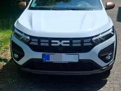 Weiß Gebraucht 2024 Dacia Jogger Extreme Kombi | 19.000 € (Guter Preis)