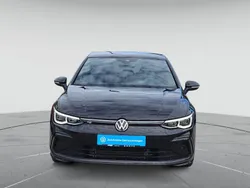 Deep black perleffekt Gebraucht 2023 VW Golf VIII R-line Limousine | 26.880 € (Superpreis)
