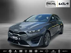 Grau Neu 2025 Kia Ceed GT-Line Limousine | 29.990 € (Guter Preis)