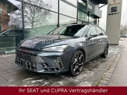 Grau Neu 2025 Cupra Leon VZ Limousine | 45.980 € (Etwas zu teuer)